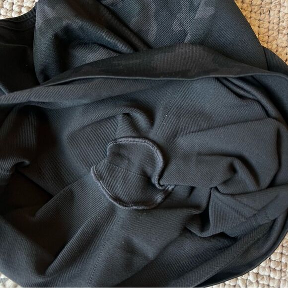 Spanx Seamless Camo Leggings FL3515 Size Large - Picture 8 of 8